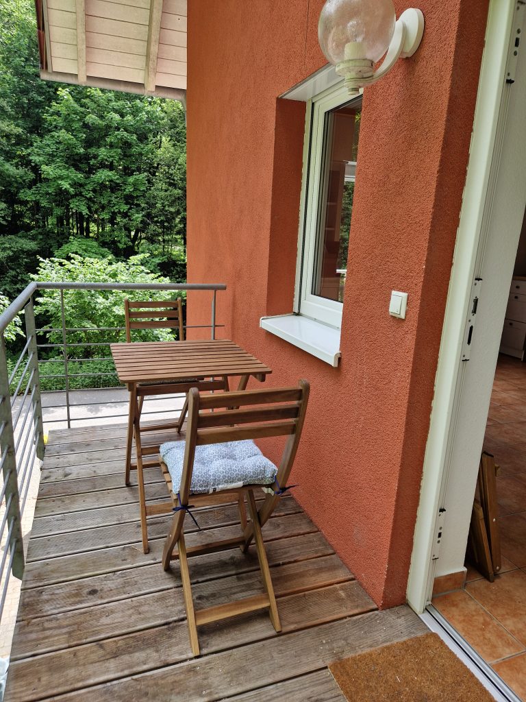 Vor dem Eingang